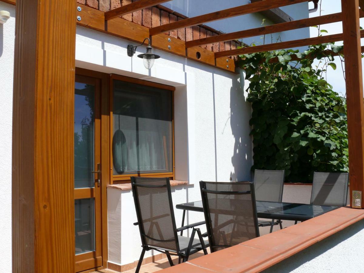 Sara Apartman Hévíz Exteriör bild